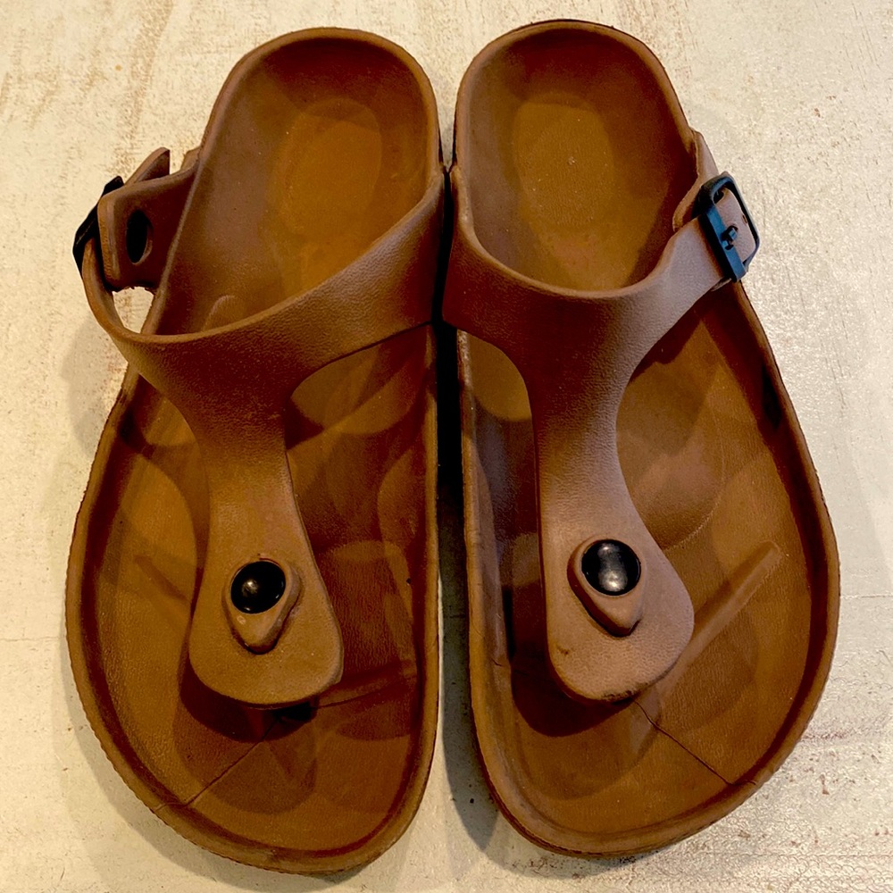 Womens Target rubber slides, size 39, brown